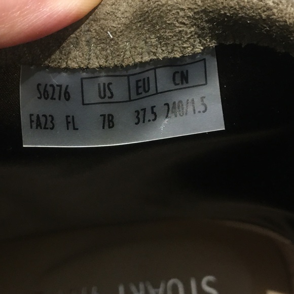 Brand new Stuart Weitzman bootie- Size 7 - Picture 7 of 9